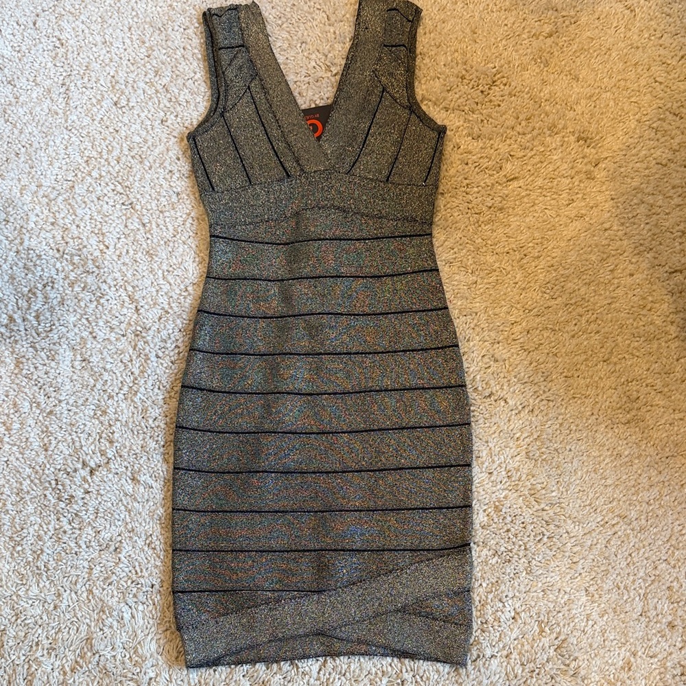 New Guess holiday dress gold black bodycon mini New Years small stretchy sexy